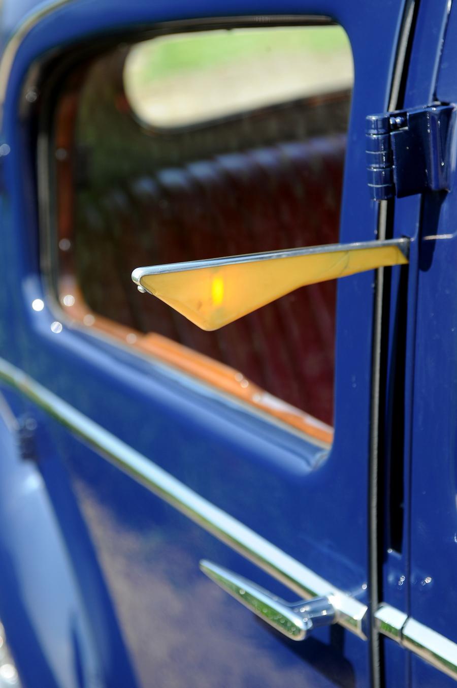  Jaguar Mk IV Saloon 1948 года  (фото 2 из 13)